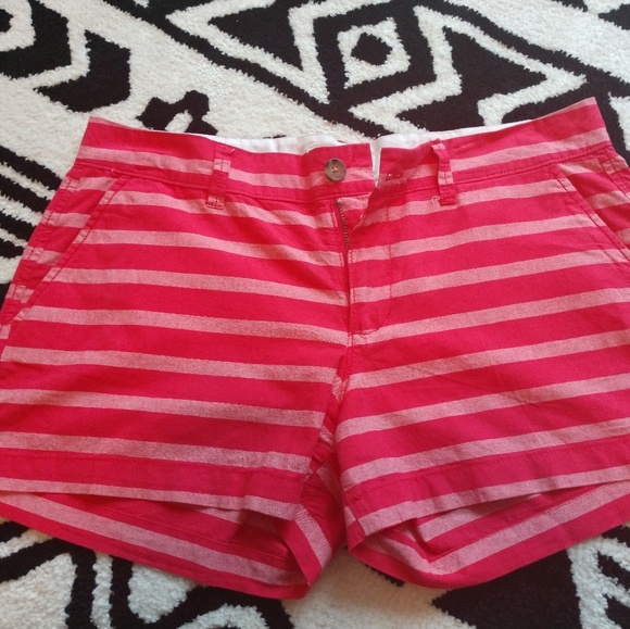 Old Navy Pants - 🎉 SOLD 🎉Old Navy Chino Shorts